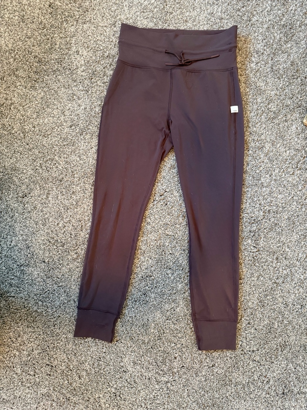 Vuori Daily Leggings Size Medium Mauve Brown NWOT High Rise Drawstring